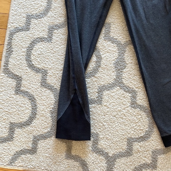 Lululemon crops - Picture 4 of 7